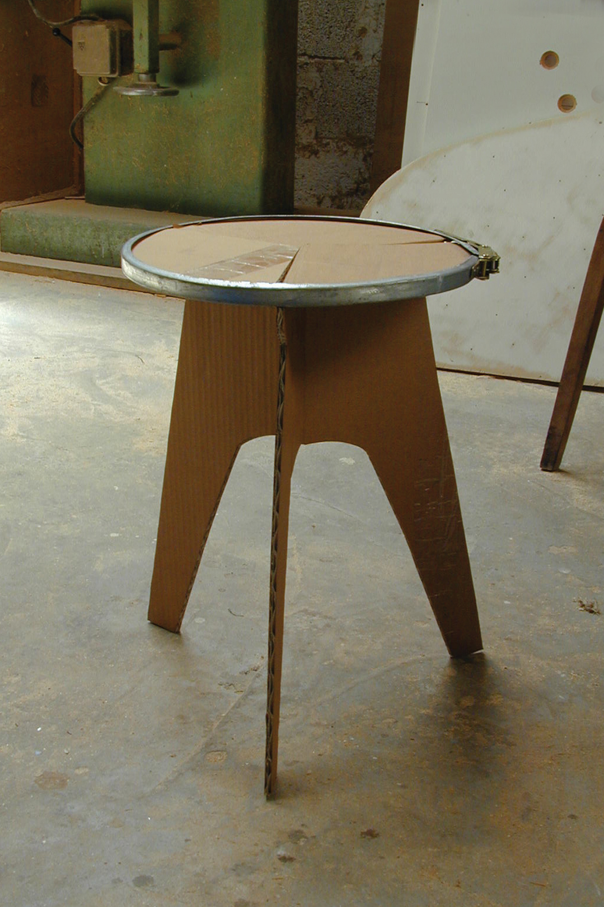 KVETCH STOOL 6